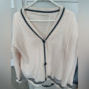 Taylor Swift knock-off cardigan